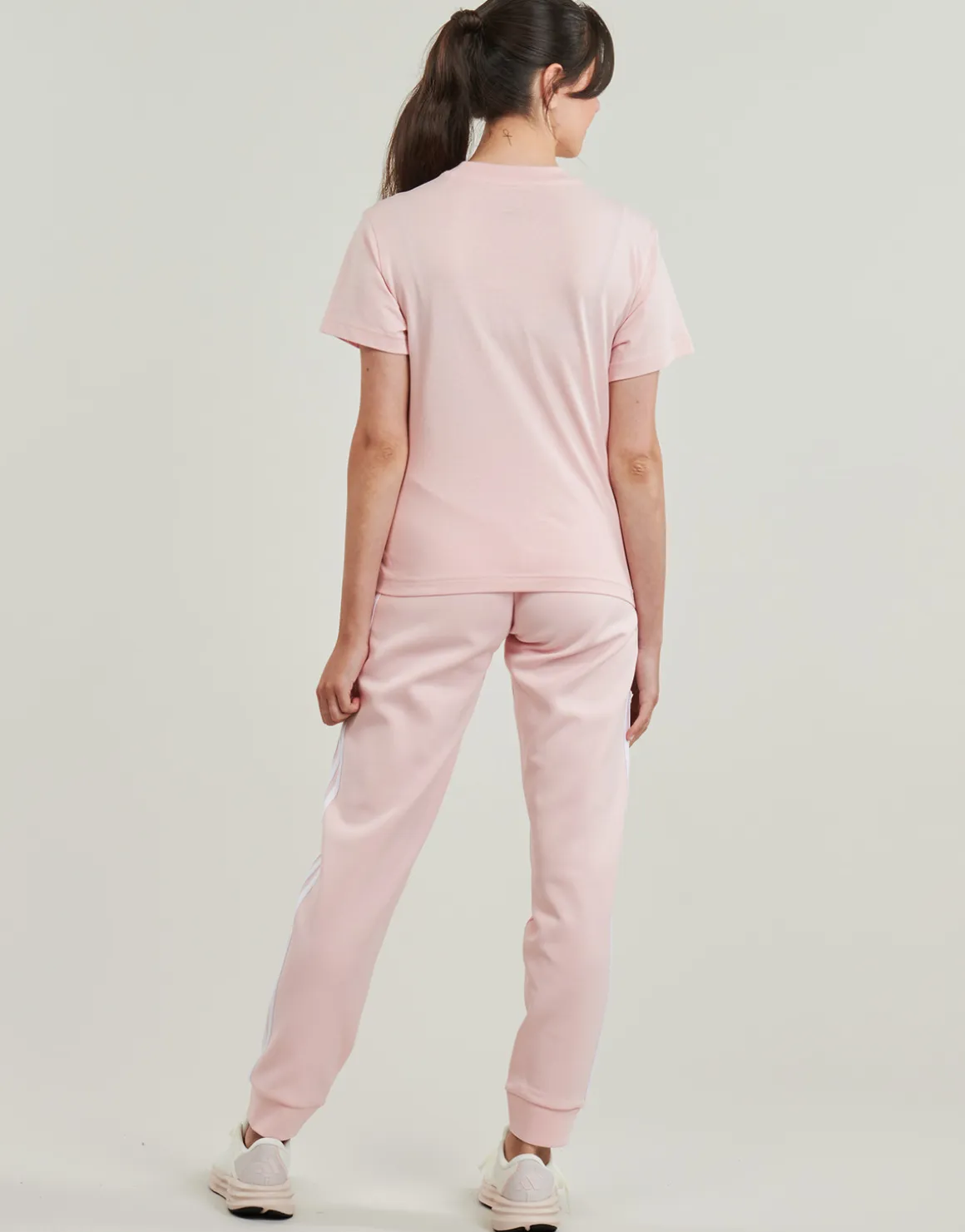 Adidas Sportswear - Essentials Small Logo T-Shirt