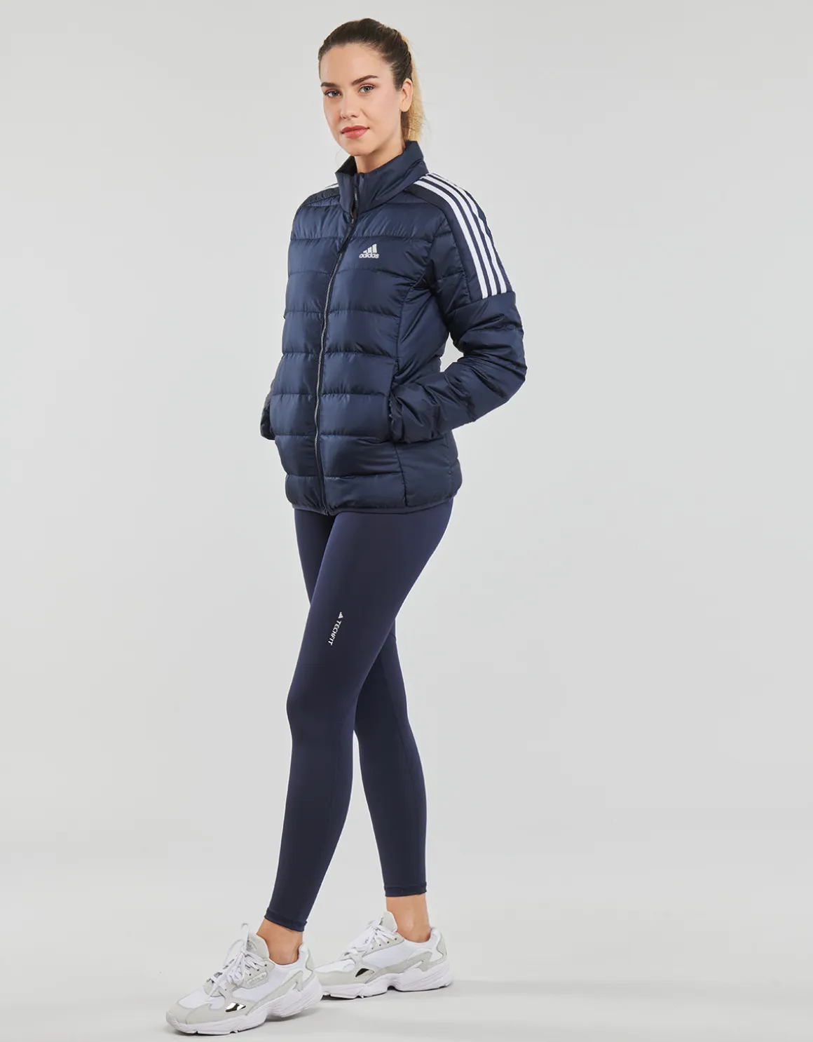 Adidas Sportswear - W ESS DOWN JKT