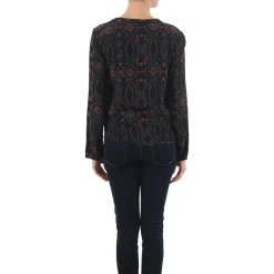Antik Batik - VEE