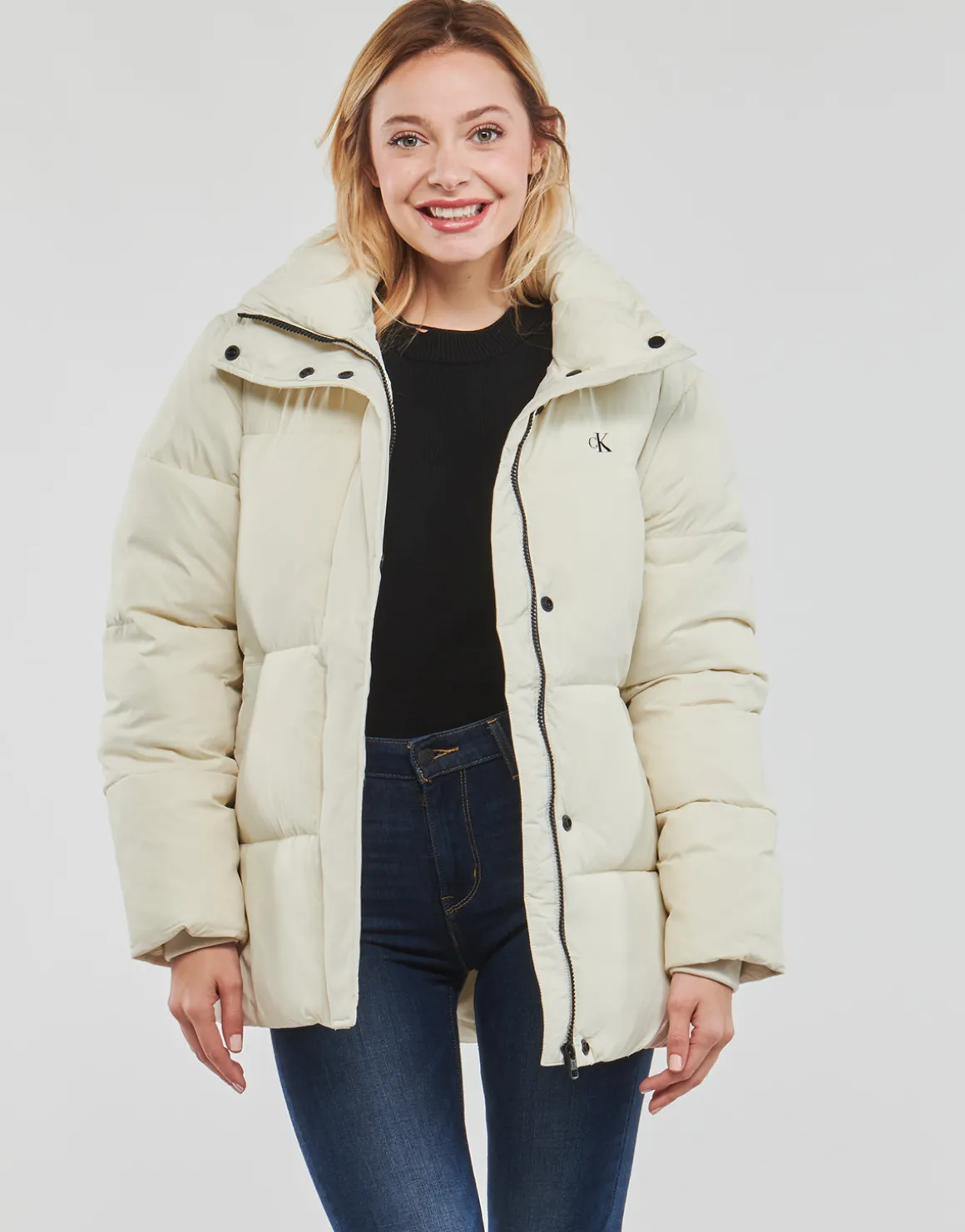 Calvin Klein Jeans - LOGO BELT WAISTED SHORT PUFFER