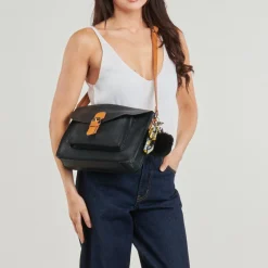 Casual Attitude - MILA