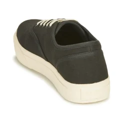Clae - AUGUST