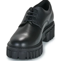 Clarks - PAGE WALK