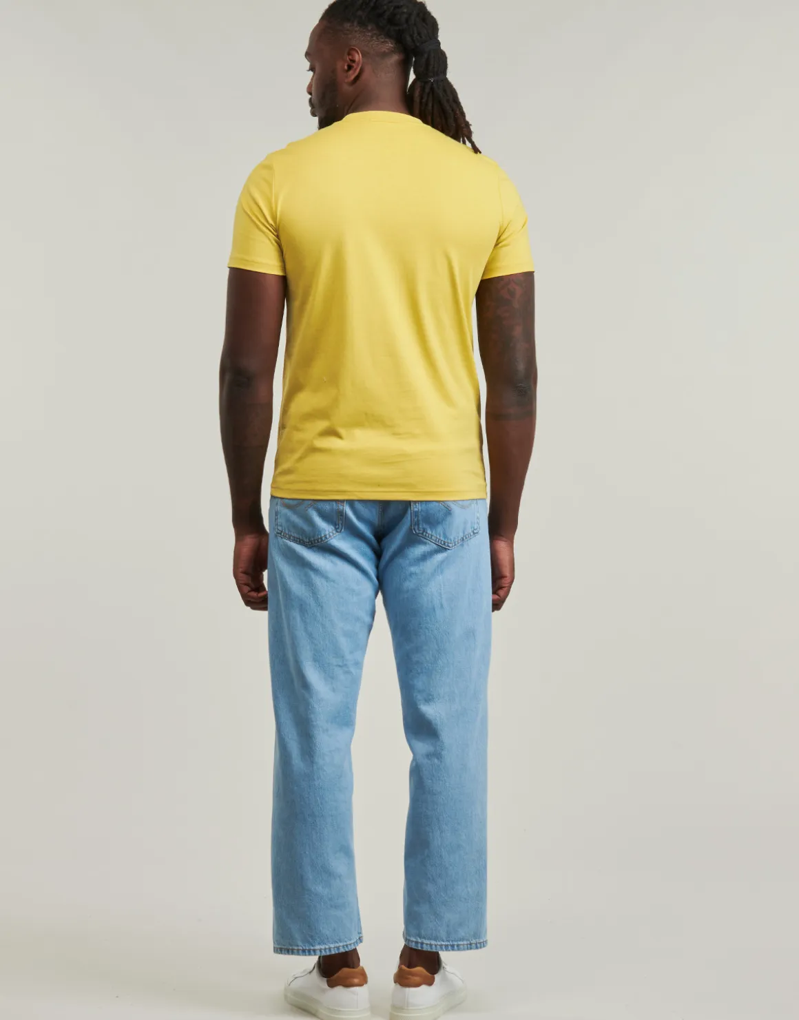 Fred Perry - EMBROIDERED