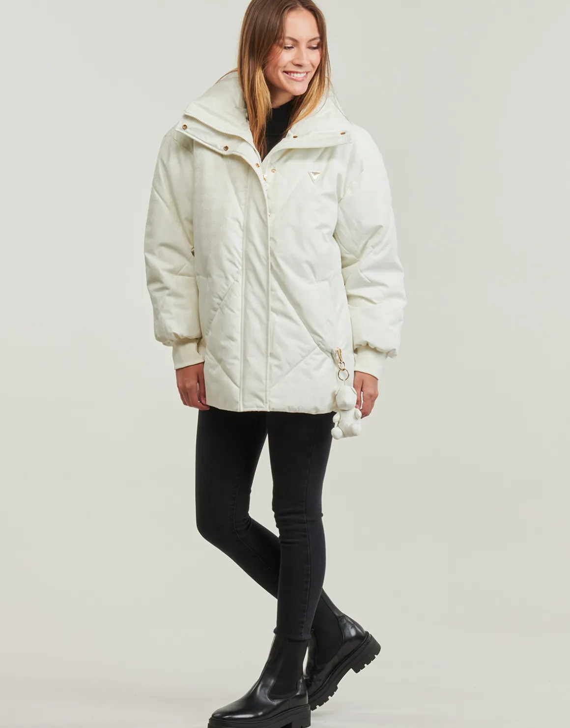 Guess - 4G LOGO PUFFER JACKET
