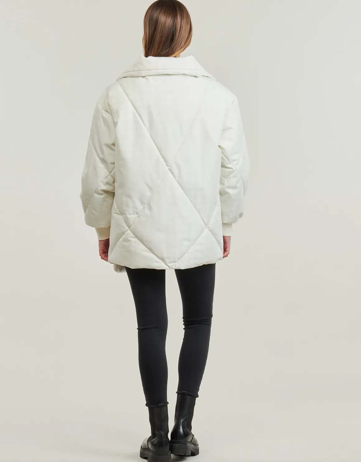 Guess - 4G LOGO PUFFER JACKET