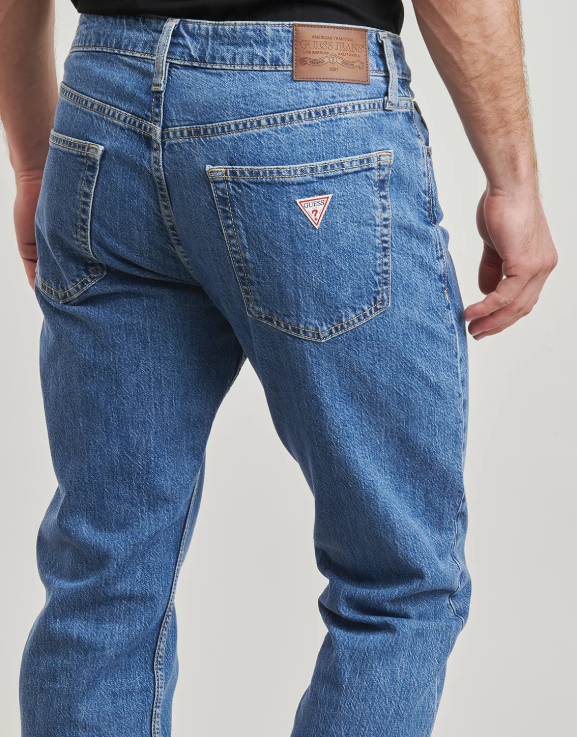 Guess - G16 STRAIGHT