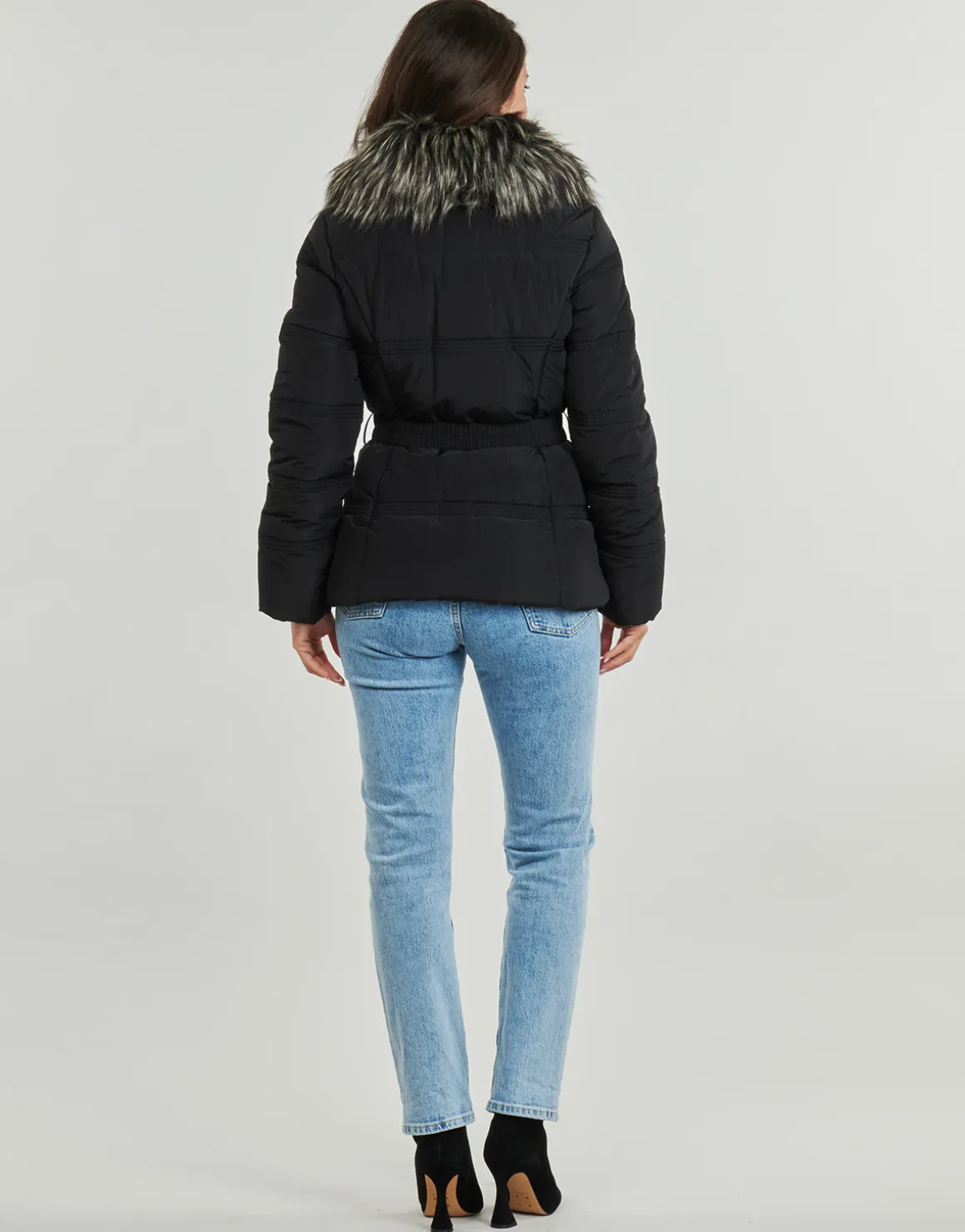 Guess - NEW MARISOL SHORT BELTED JACKE