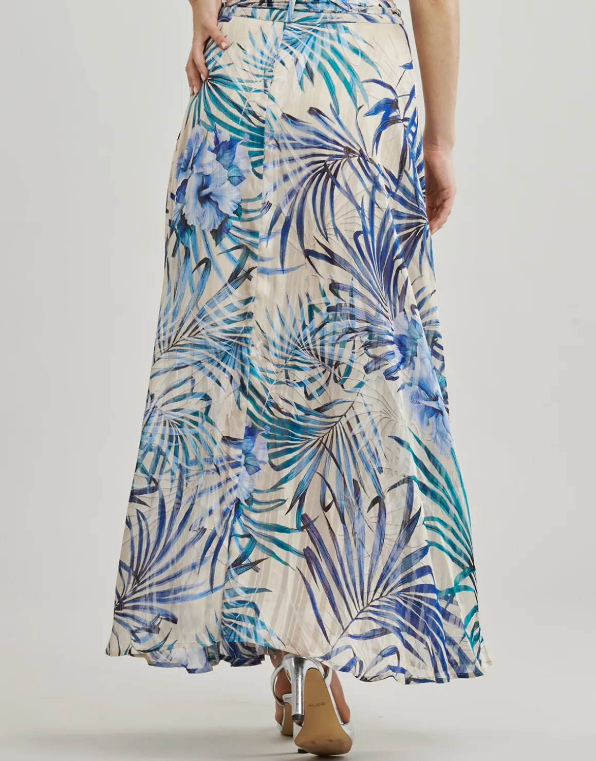 Guess - NEW ROMANA