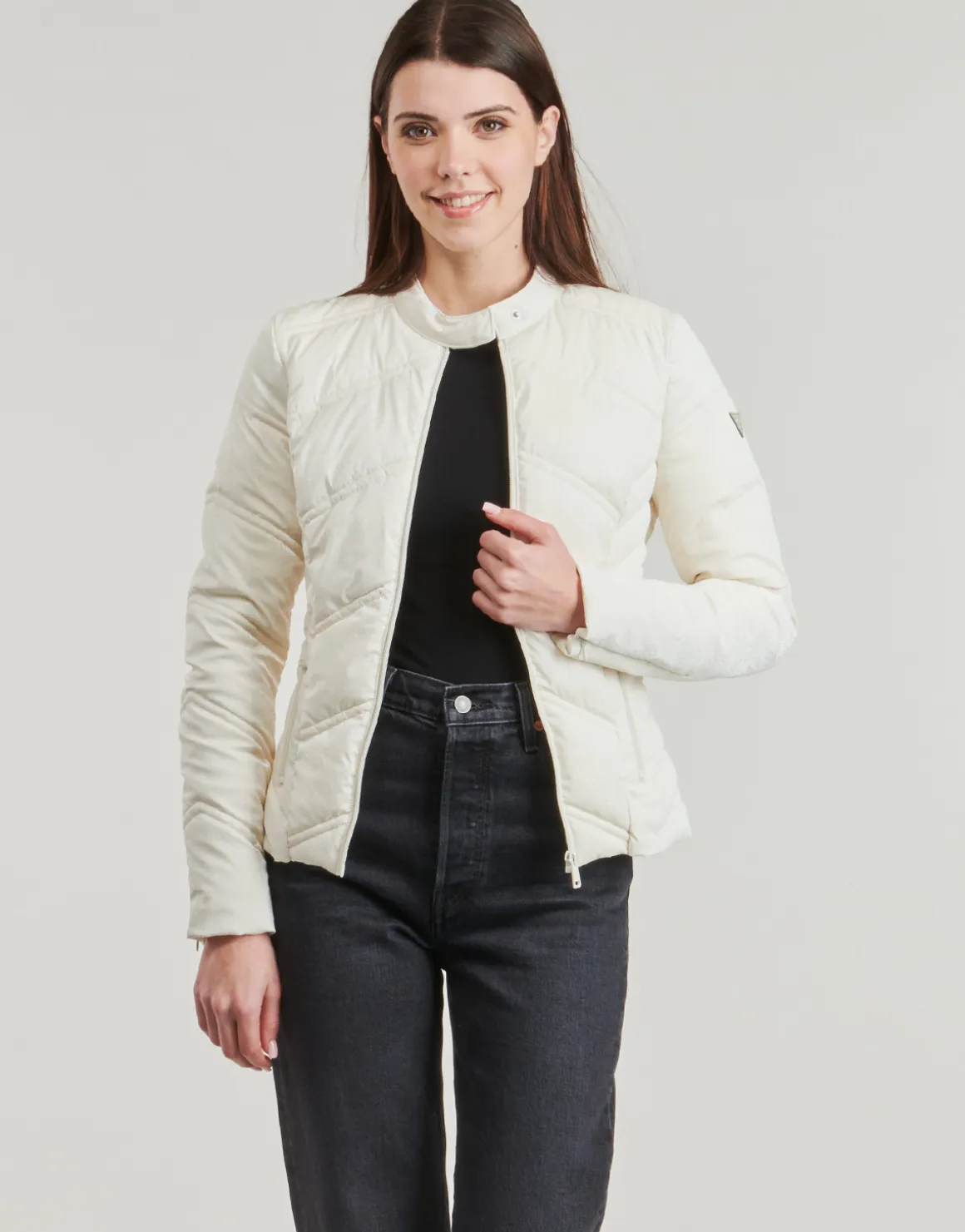 Guess - NEW VONA