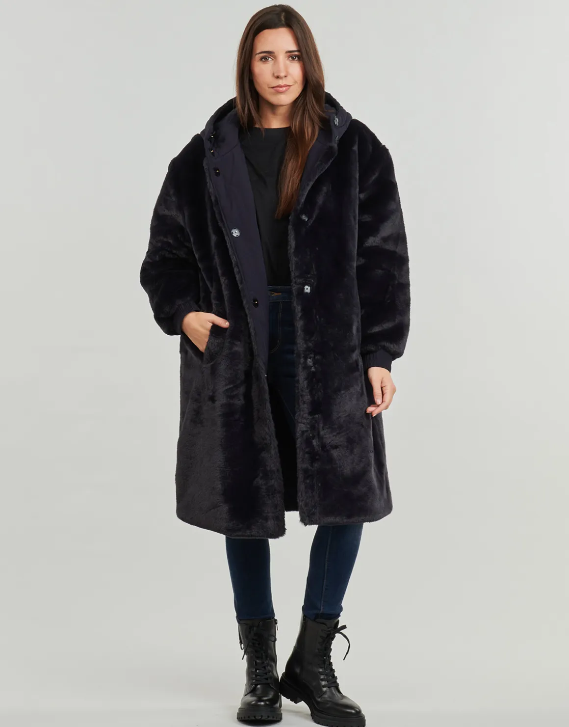 Oakwood - ANDOLA REVERSIBLE