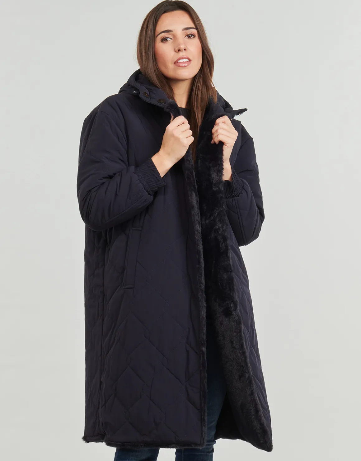 Oakwood - ANDOLA REVERSIBLE