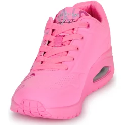 Skechers - JGOLDCROWN: UNO - SPREAD THE LOVE