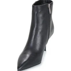 Steve Madden - SABINE
