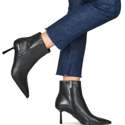 Steve Madden - SABINE
